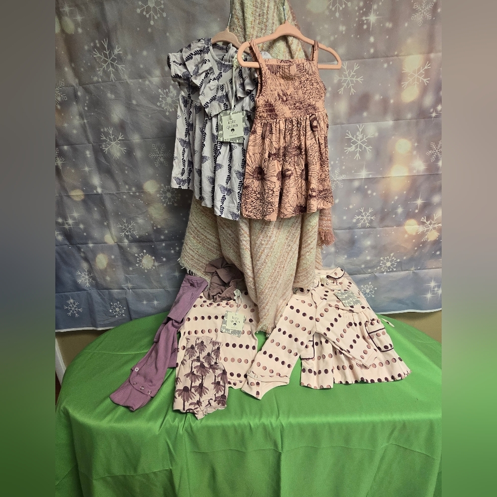 Beautiful 3-6 bundle Kate Quinn!